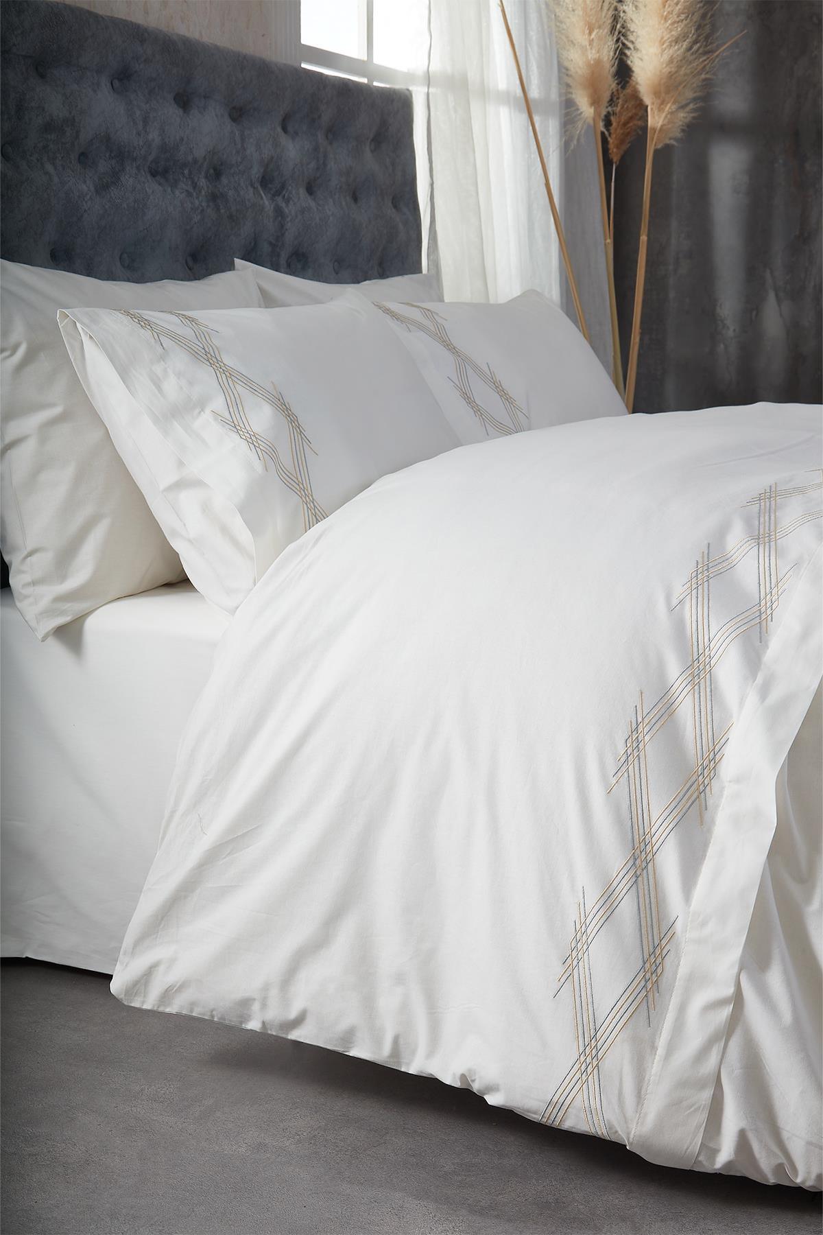Juego de ropa de cama matrimonial de 6 piezas con bordado Alizya Karo - Nazik Home - ¡Dale valor a tu hogar!