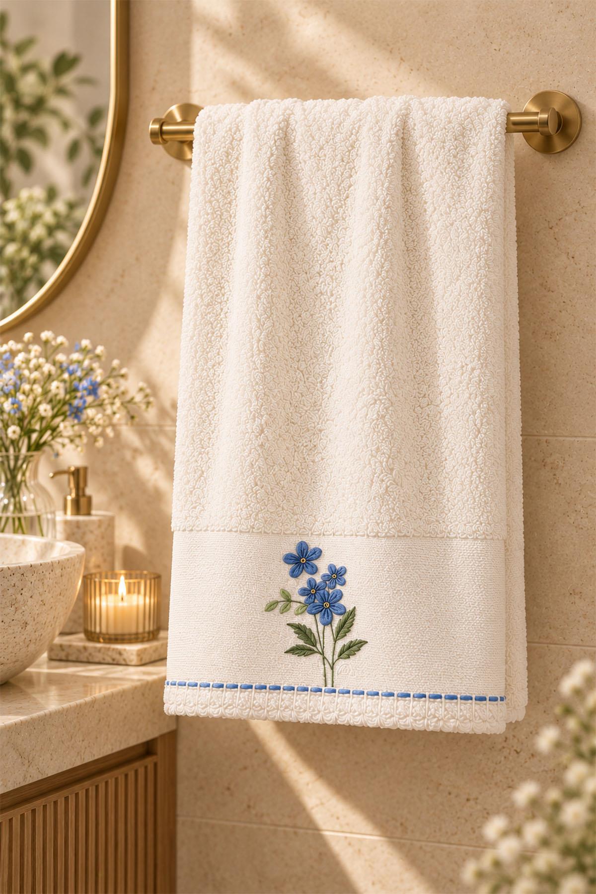 Toalla de mano bordada con flores Fiorella (30 x 50 cm)