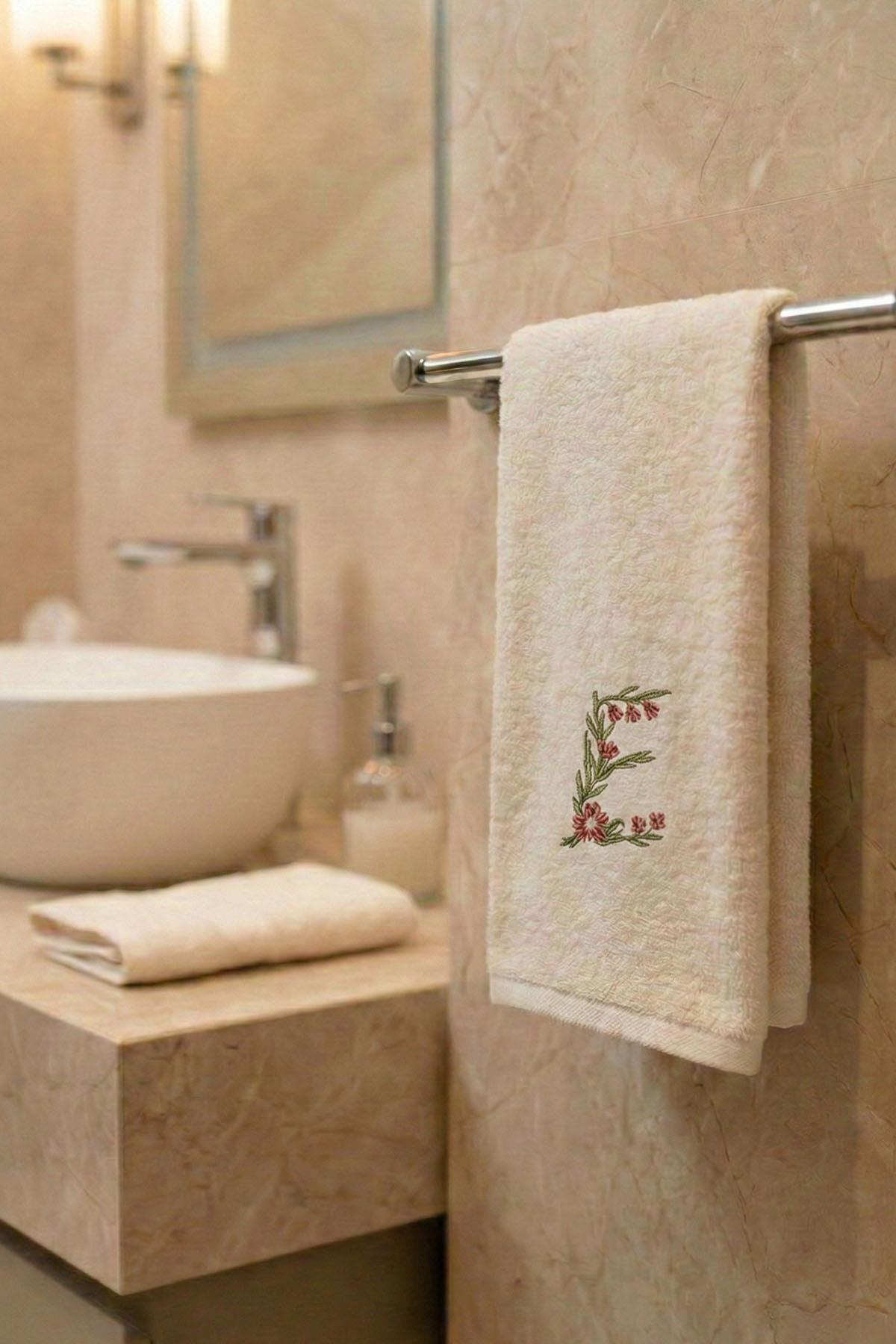 Monogrammed Bamboo Hand Towel (50 x 90 cm)