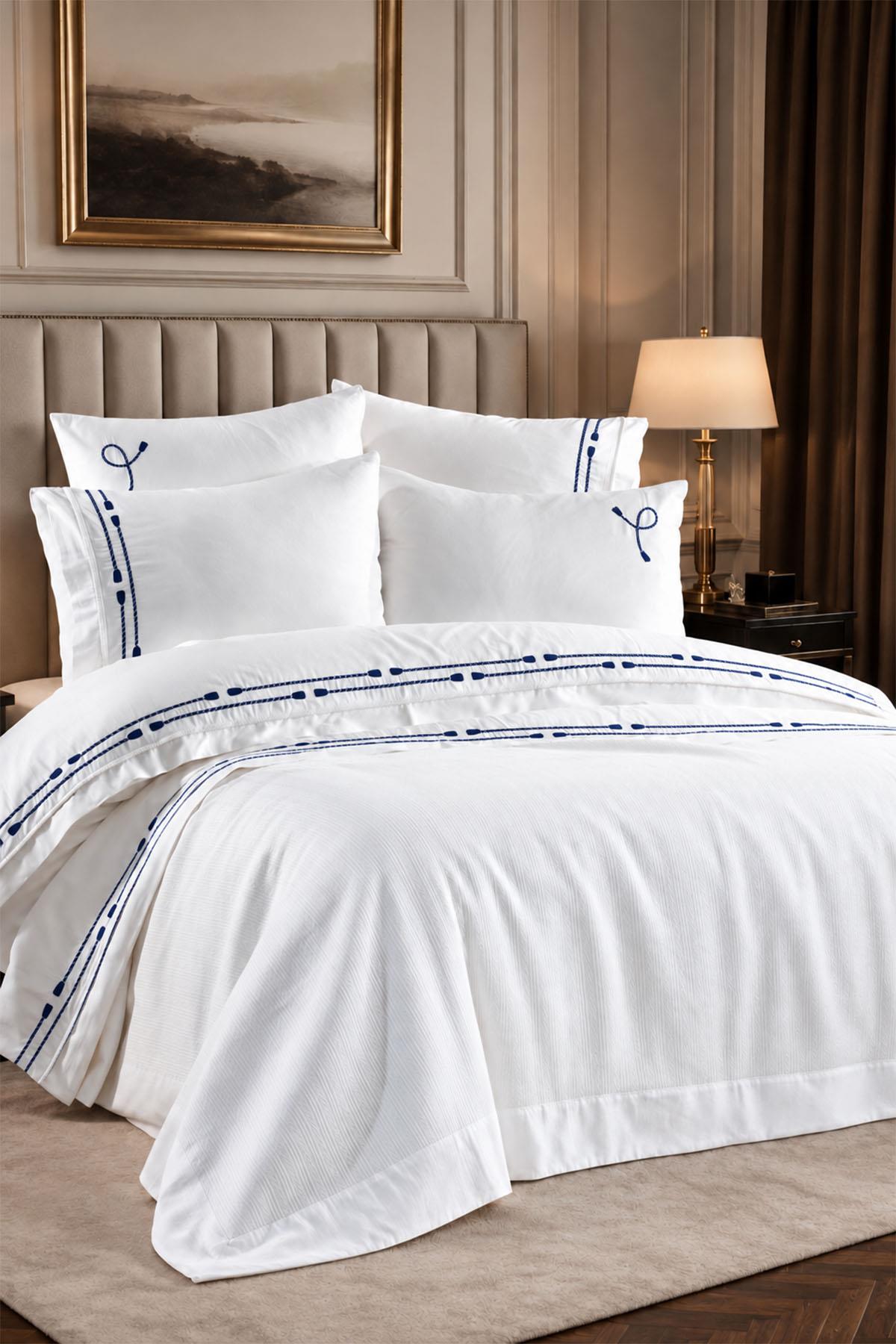 Roman Embroidered Double 7-Piece Duvet Cover + Pique Set