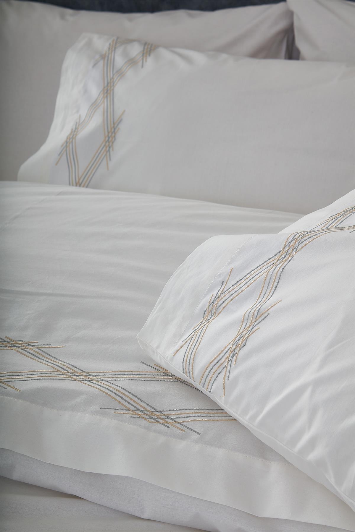 Juego de ropa de cama matrimonial de 6 piezas con bordado Alizya Karo - Nazik Home - ¡Dale valor a tu hogar!
