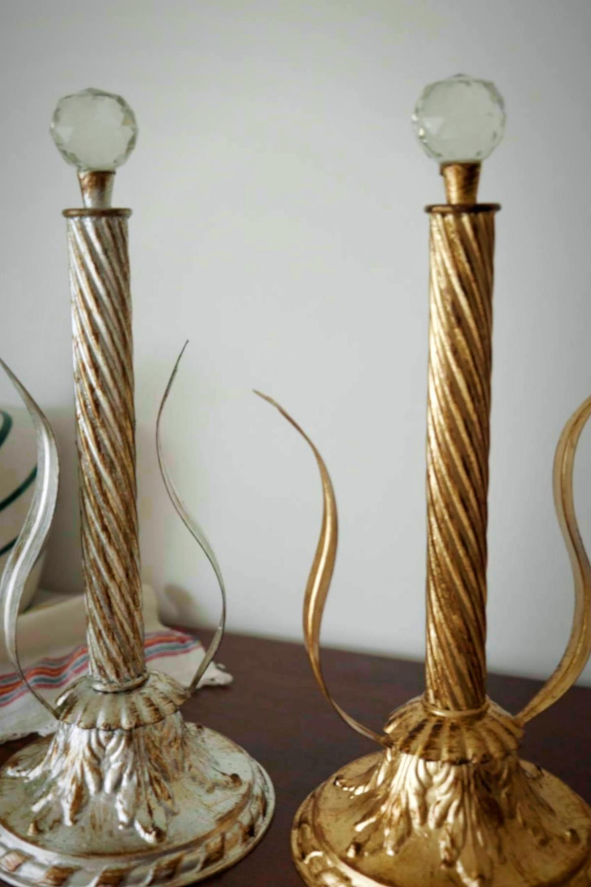 Portarrollos de papel con detalles de pan de oro Crystal - Nazik Home - ¡Dale valor a tu hogar!