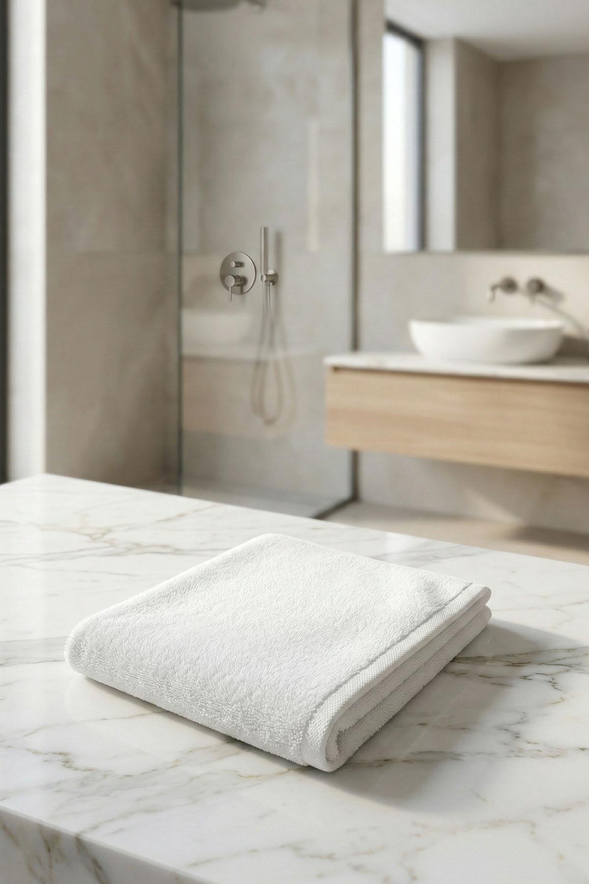 Toalla facial de algodón de 650 g/m² (50 x 90 cm)