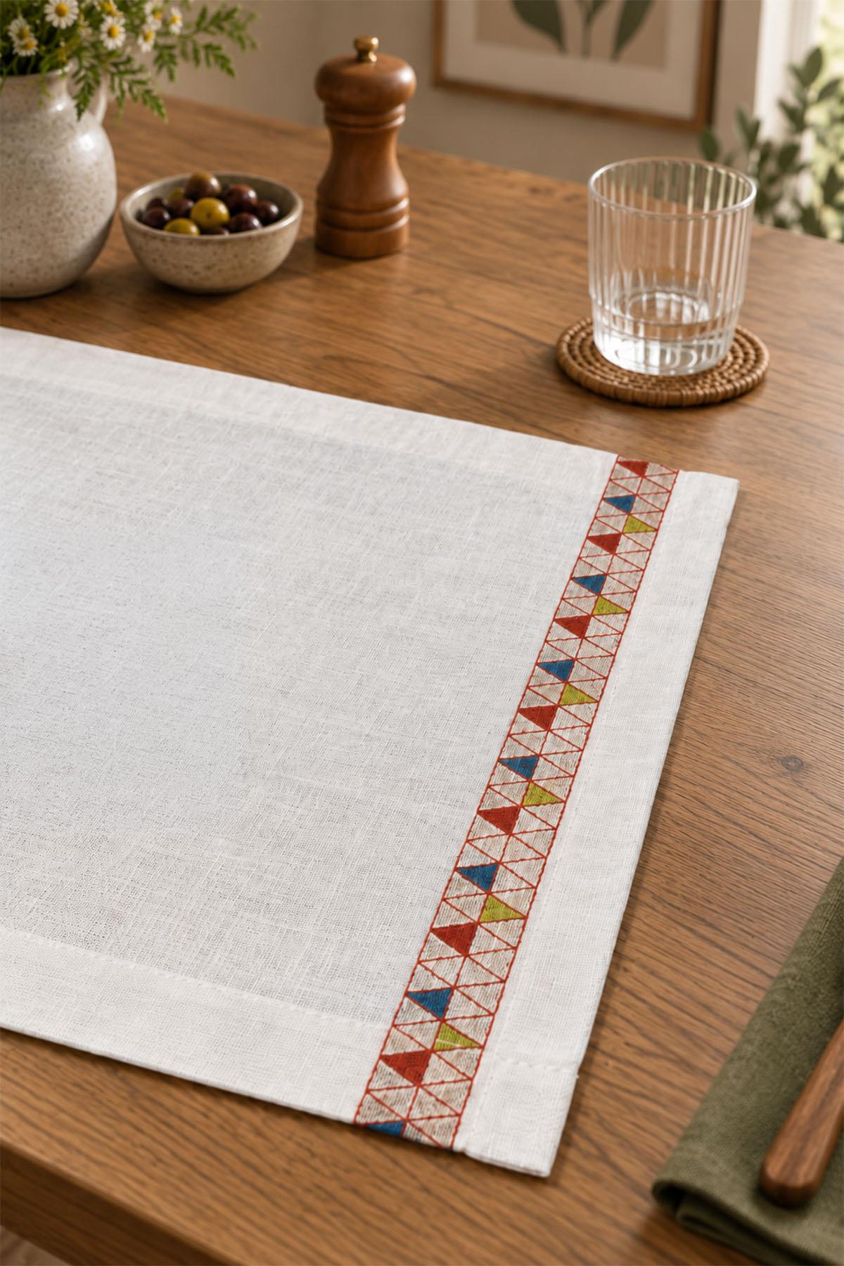 Mantel individual Tria con estampado de azulejos, resistente a las manchas y fácil de hacer (30 x 50 cm)