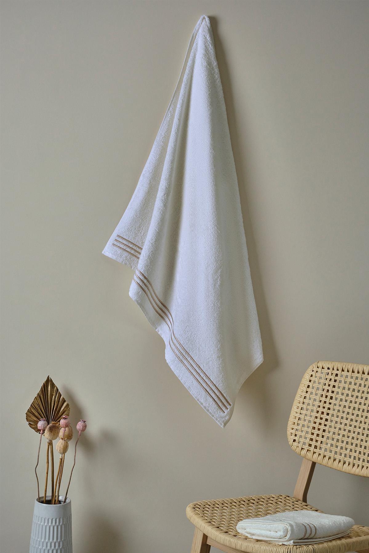 Toalla de mano con bordado de líneas Zen (30 x 50 cm) - Nazik Home - ¡Dale valor a tu hogar!